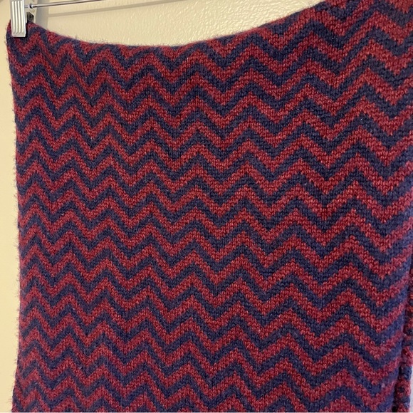 J Crew Burgundy Blue Chevron Wool Acrylic Blend Infinity Knit Scarf OS - Picture 5 of 10